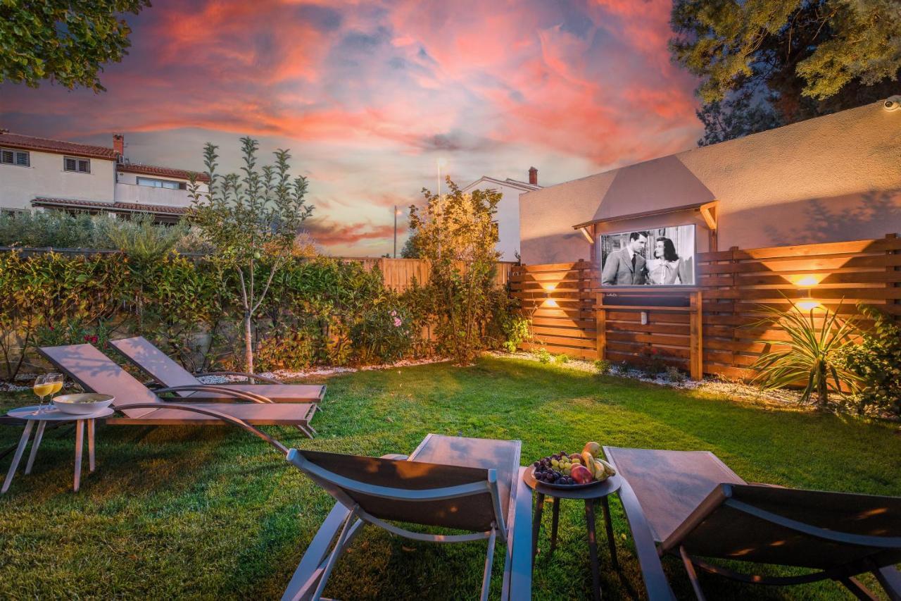 Villa Andrija Family Dream With Heated Pool At The Sea With Beautiful Garden, Outside Cinema And Kids Playground Fažana Extérieur photo