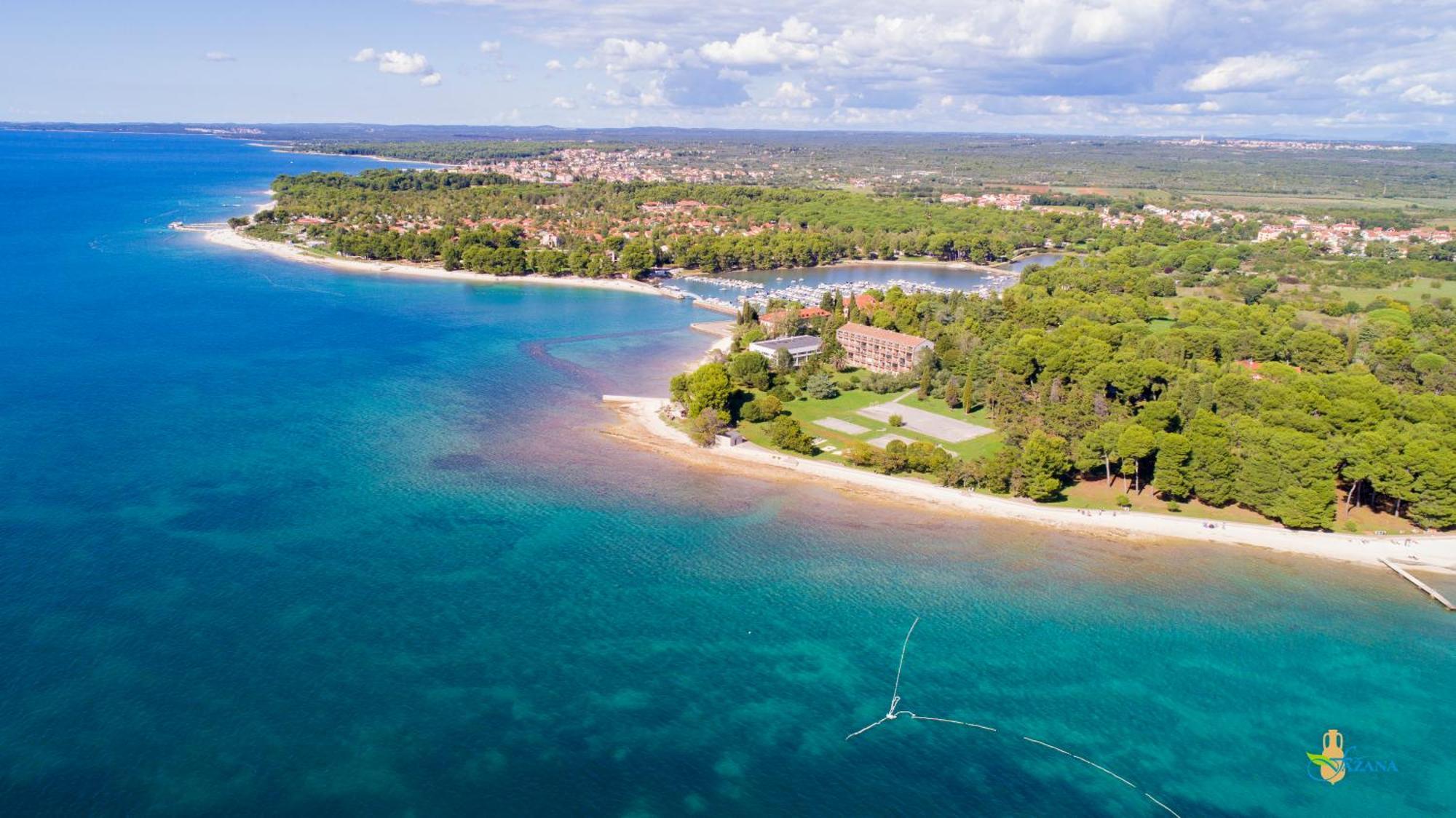 Villa Andrija Family Dream With Heated Pool At The Sea With Beautiful Garden, Outside Cinema And Kids Playground Fažana Extérieur photo