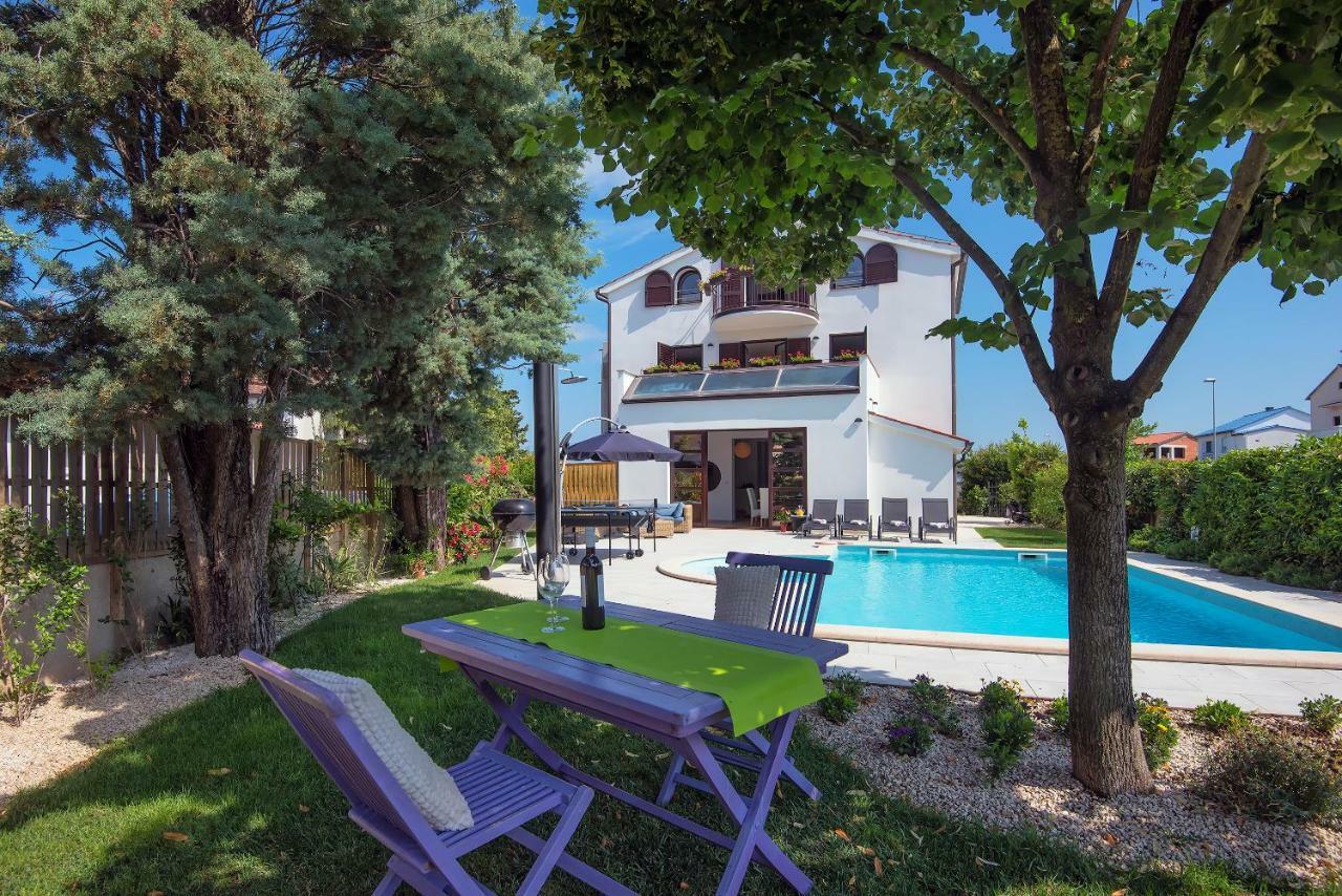 Villa Andrija Family Dream With Heated Pool At The Sea With Beautiful Garden, Outside Cinema And Kids Playground Fažana Extérieur photo